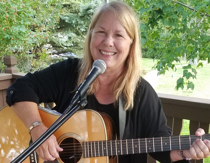 LIVE MUSIC WITH DEE FLEMING AT BIAS BREWING