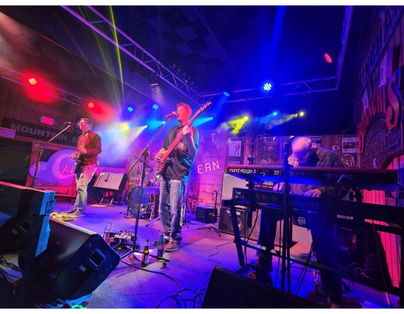 Live Music at Thirty Eight w. God Fearing Women by WFMS Live Music at Thirty Eight w. God Fearing Women by WFMS