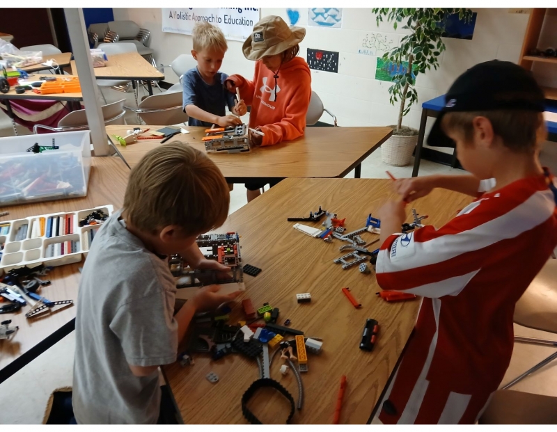 Robotics STEM Explorers Summer Camp Robotics STEM Explorers Summer Camp