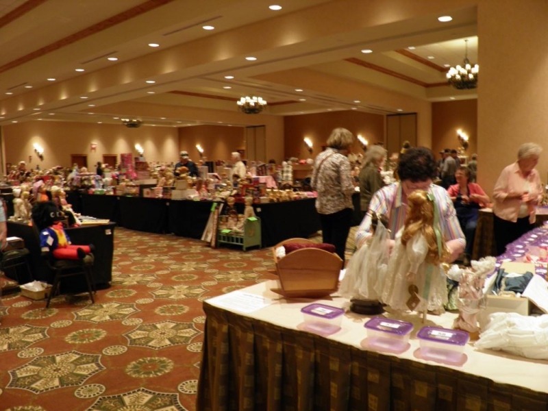 doll show and sale